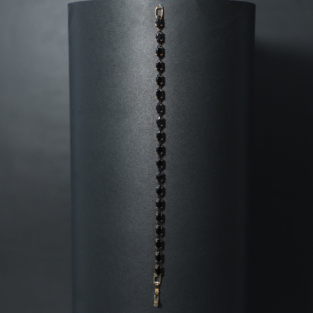 Premium Bracelets Fashion Jewelry – Stylish & Affordable | Zurii.pk