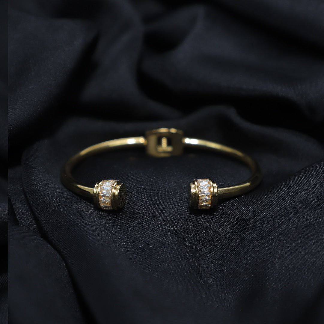 Premium Bracelet Golden
