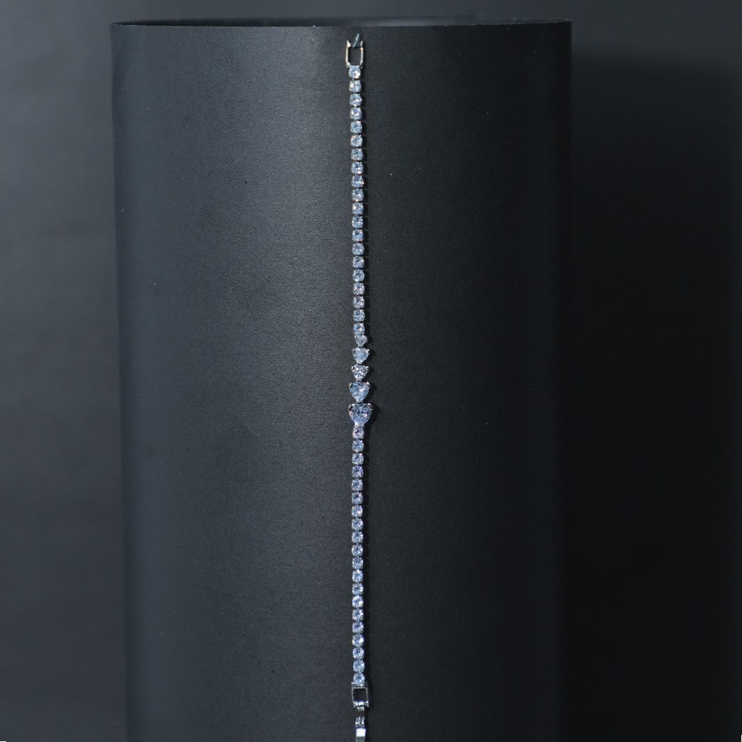 Premium Bracelets Fashion Jewelry – Stylish & Affordable | Zurii.pk