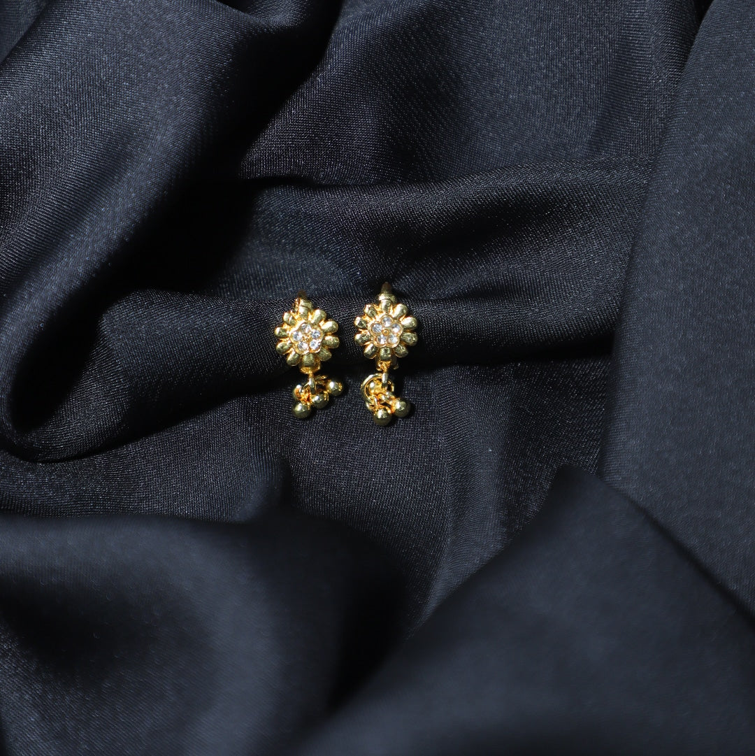 Premium Ear Tops Jewelry – Stylish & Affordable | Zurii.pk