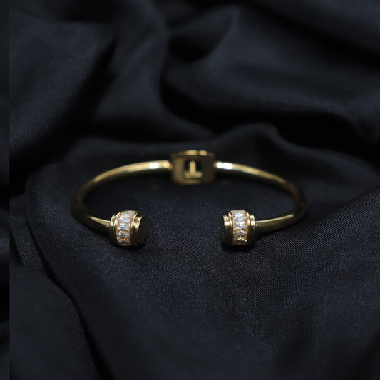 Premium Bracelet Golden
