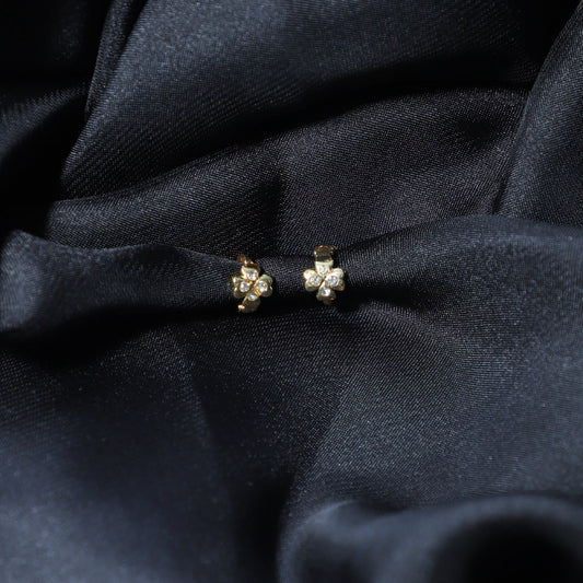 Premium Ear Tops Jewelry – Stylish & Affordable | Zurii.pk